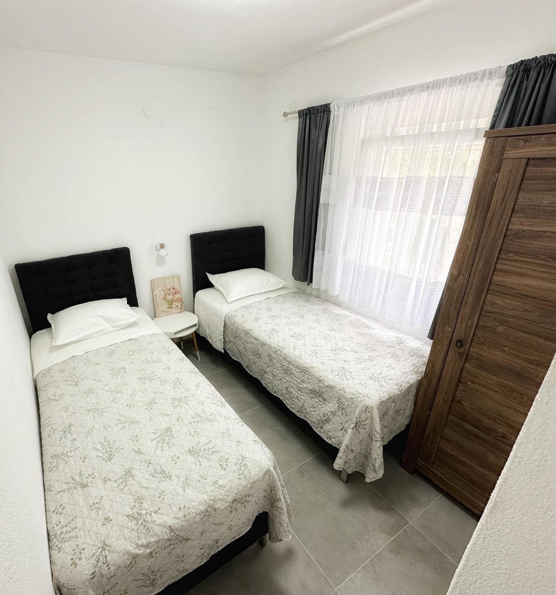 Apartmani Maja Kanica 罗戈兹尼察 外观 照片